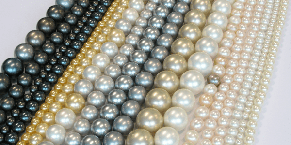 Pearls: Timeless Elegance & Fashionable Statements