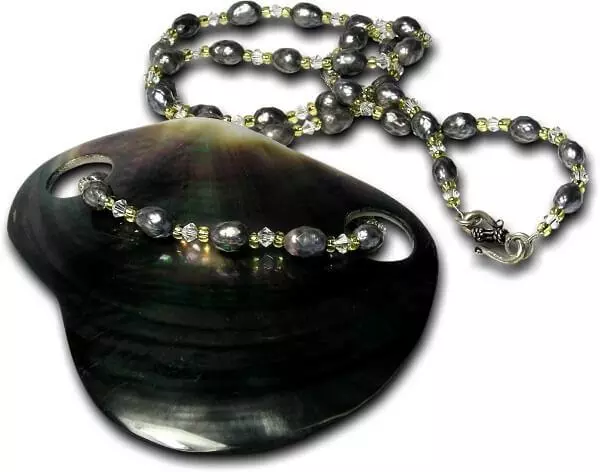 Black deals jewelry businesses